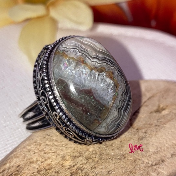 Beautiful Laguna Lace Agate Gemstone Handmade Ring - Picture 5 of 5